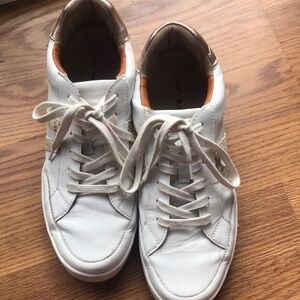 Lucky Brand Sneaker Shoes size 9 White Casual Shoe Women Shoes Indie Style